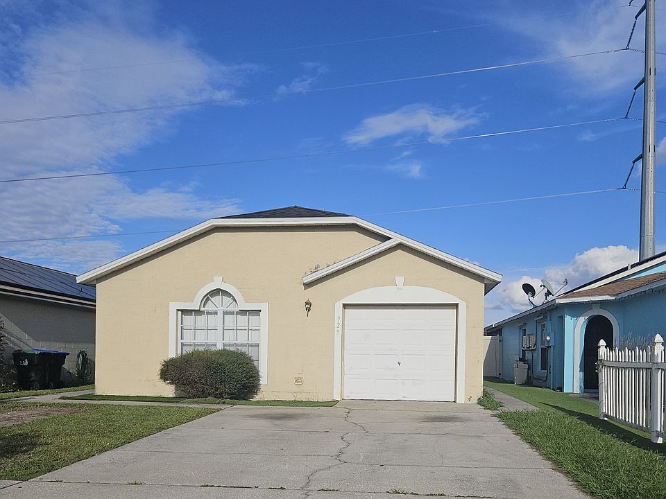 1st image of 925 Bella Vista Way