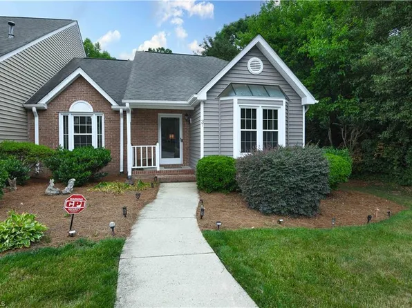 37 Cedar Branch Dr, Greensboro, NC 27407