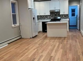 47 Hunt St APT 3, Quincy, MA 02171