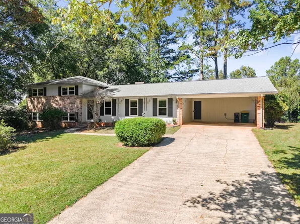 116 Colonial Dr, Athens, GA 30606