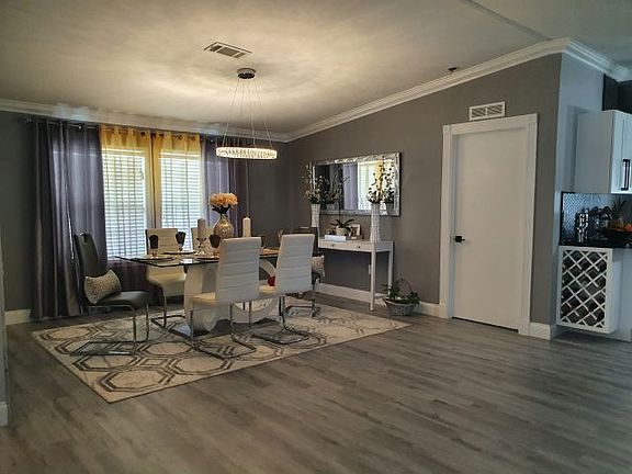 4th image of 3925 Sheraton Cir #126