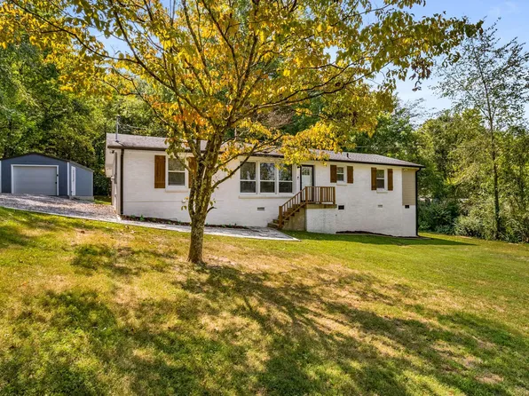 1011 Lovell Rd, Ashland City, TN 37015