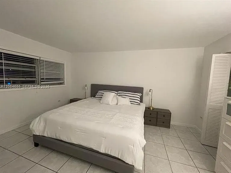 1881 Washington Ave #CU-4D — Photo 11