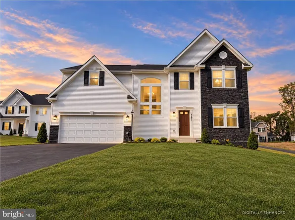 143 Hillsdale Dr, Fredericksburg, VA 22405