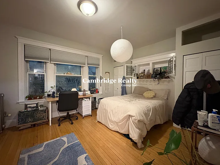 8 Farrington Ave #4T — Photo 12