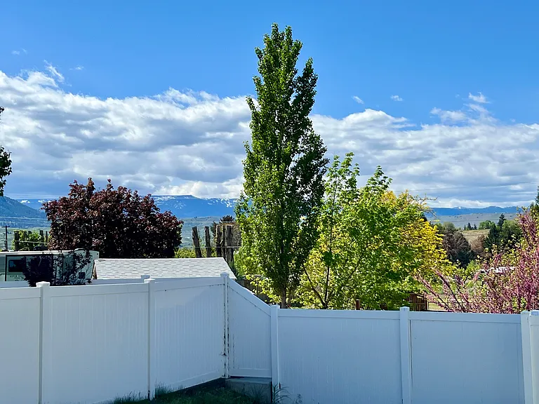 1344 Theo Way — Photo 20