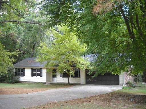 1st image of 947 Live Oak Ct
