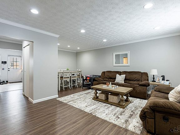 5th image of 124 Chapel Hill Dr