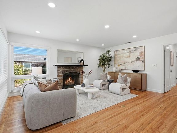 5th image of 2576 Forest Ave