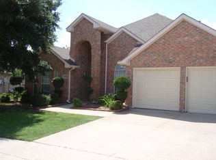 6308 Clear Pool Dr, Arlington, TX 76018