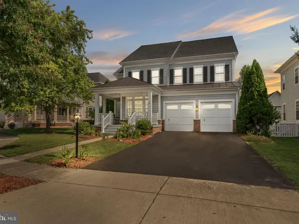 10865 Catletts Station Ct, Bristow, VA 20136