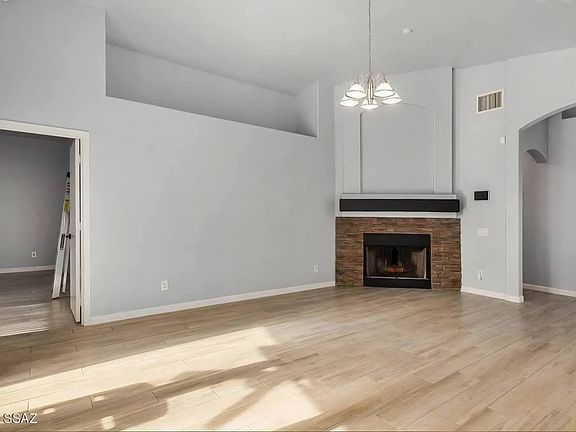 5th image of 9040 N Palm Brook Dr