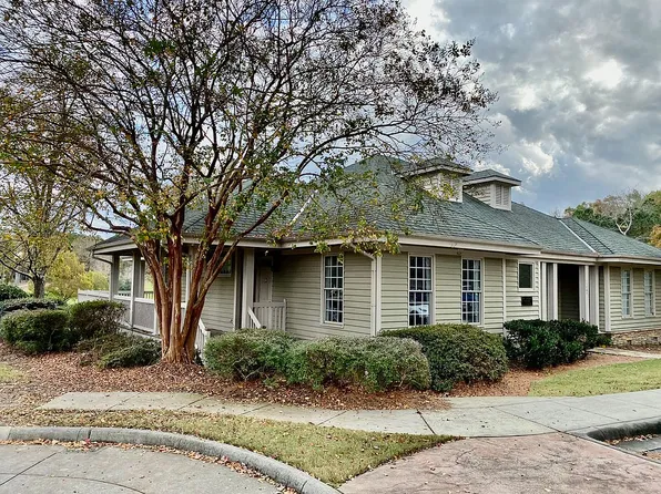 11484 Club Dr, Chapel Hill, NC 27517
