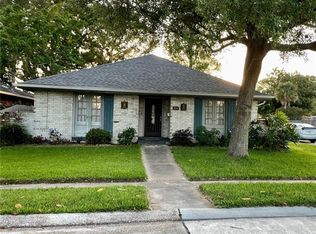 1054 Brockenbraugh Ct, Metairie, LA 70005