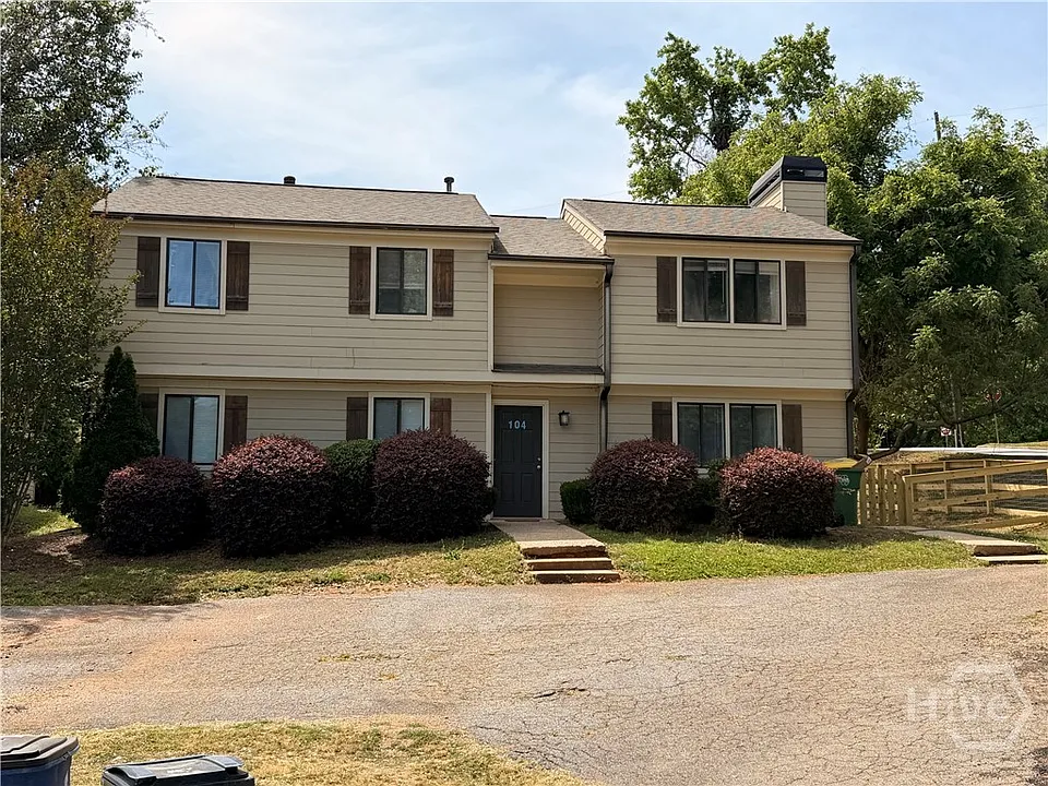 102 Welch Pl