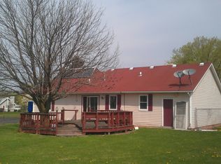3211 W 40th St, Davenport, IA 52806