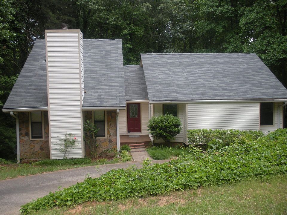 1st image of 2600 Indian Lake Dr