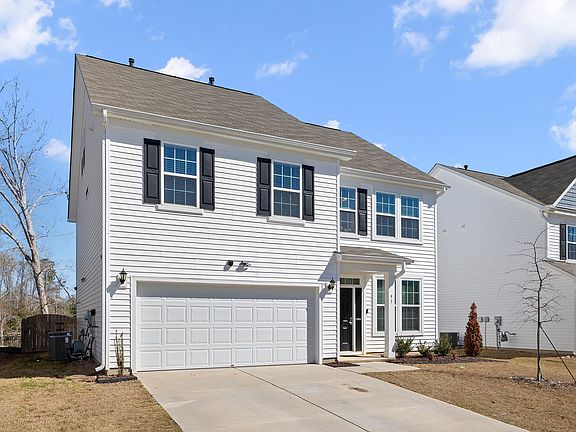 4th image of 93 Spring Crest Dr