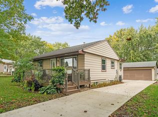 1314 3rd Ave SW, Waverly, IA 50677