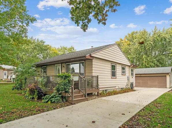 1314 3rd Ave SW, Waverly, IA 50677