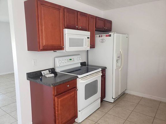 5th image of 1306 Hibiscus Dr