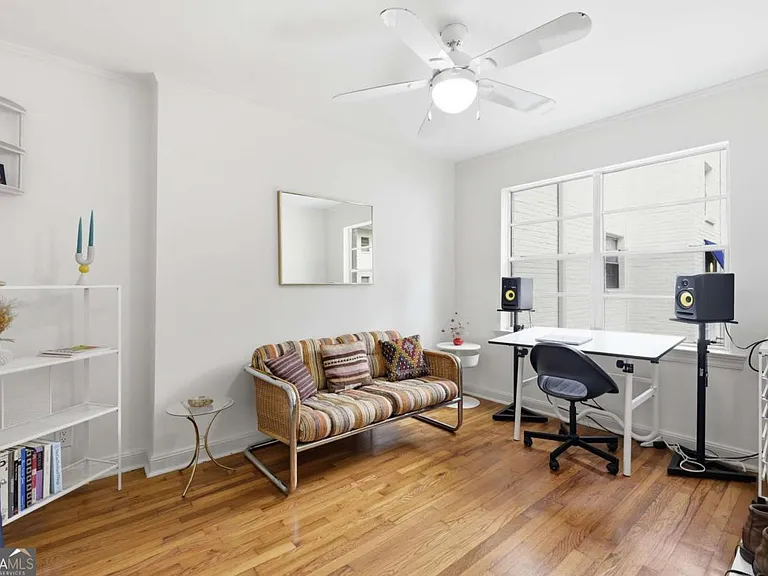 2240 Cheshire Bridge Rd NE #205 — Photo 14