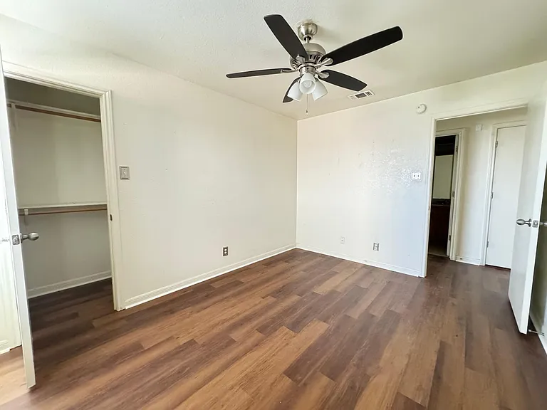 1313 Chips Dr #B — Photo 11