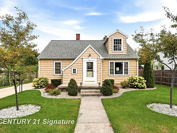 2nd image of 2720 Schemm St