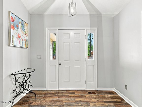 3rd image of 103 Timber Drive