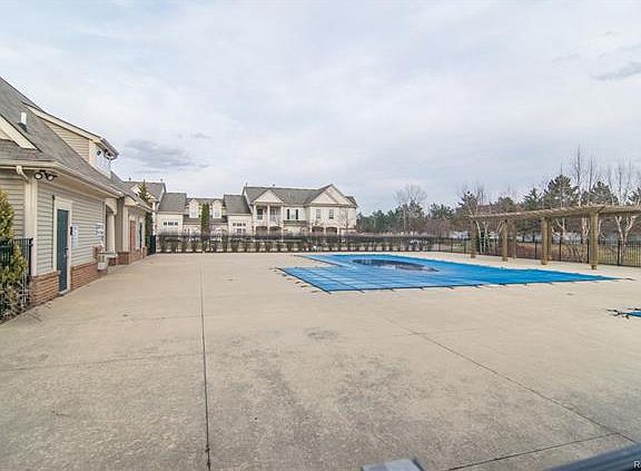 5th image of 6107 Addington Dr #1