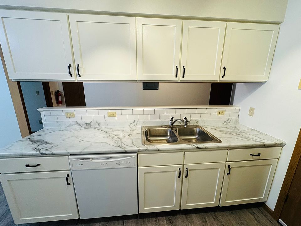 1st image of 125 E Zeller St APT 4