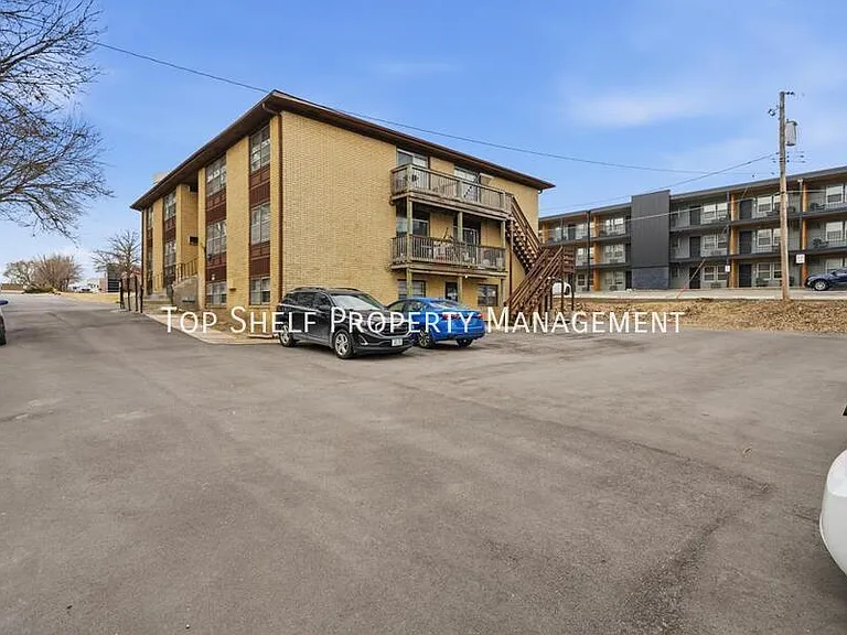 3119 Grand Ave #10 — Photo 8