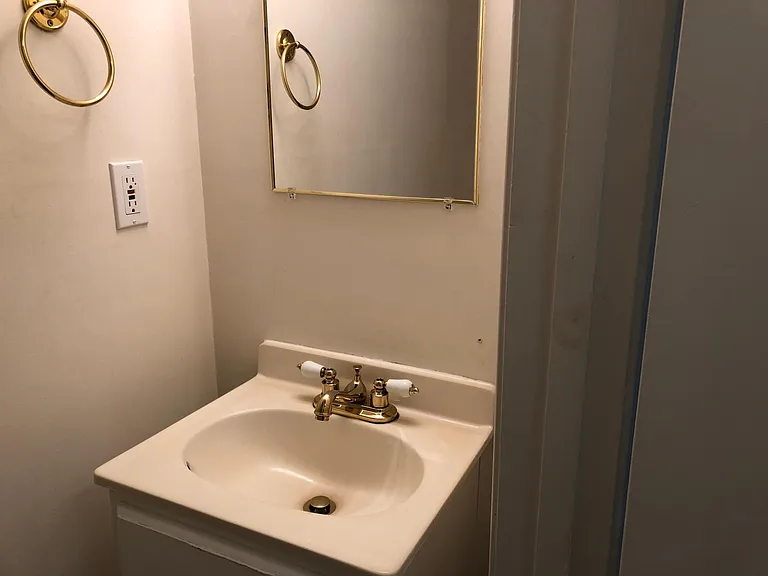 6221 Garretson St — Photo 11