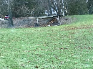 Cabindale Dr, Mc kees rocks, PA 15136