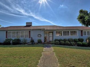 110 E 9th Ave, Johnson City, TN 37601