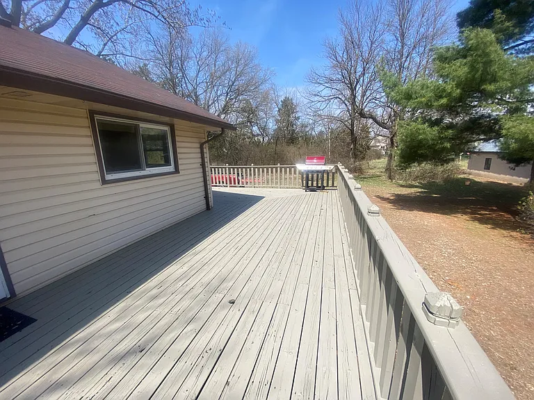 1261 Crosstown Blvd NW — Photo 8