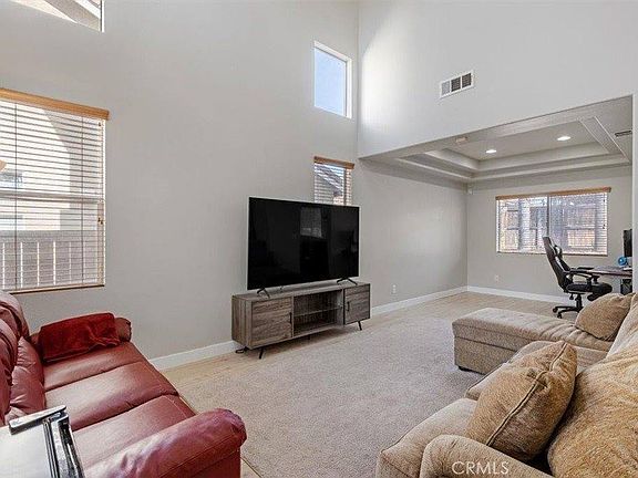 5th image of 26360 Palisades Dr