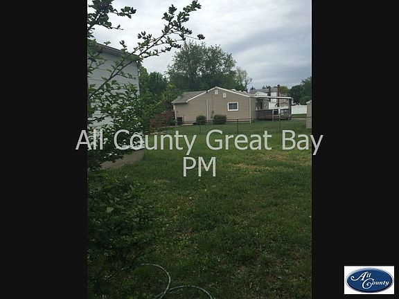 4th image of 62 Bellwood Ave