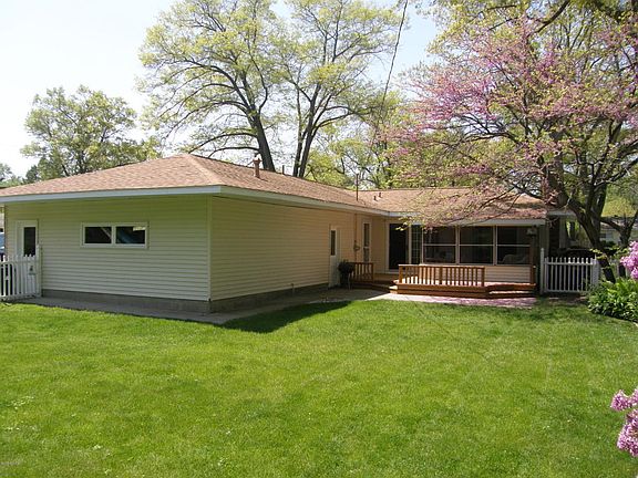 5th image of 2182 Marvin Ave
