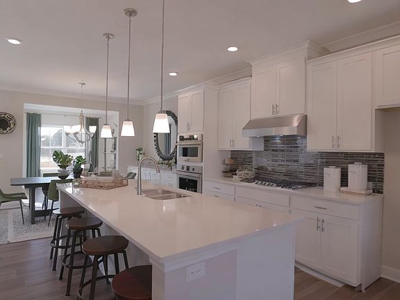 3rd image of 2649 Blackburn Ct #2U2XP1