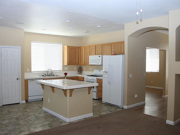3rd image of 14515 Barksdale Cir
