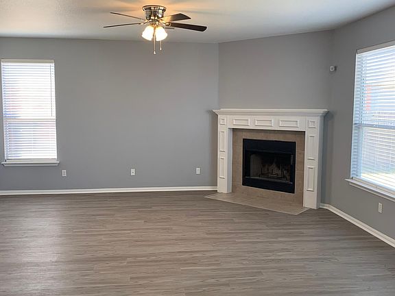 2nd image of 503 Leo Ln