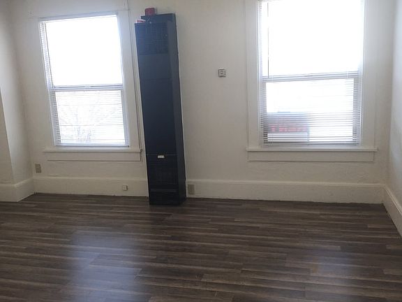 4th image of 1819 Capitol Way S #2