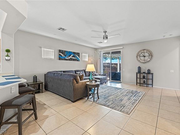 5th image of 7025 Diver Ave
