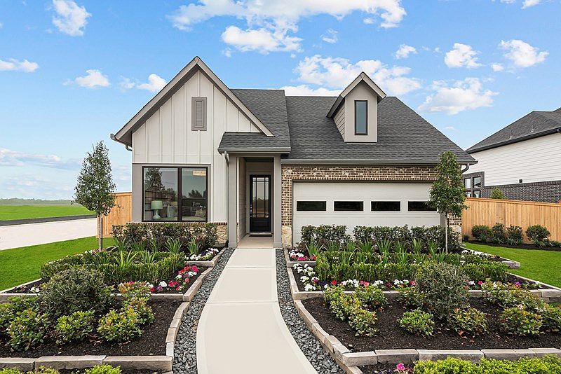 The Conroe - D Exterior
