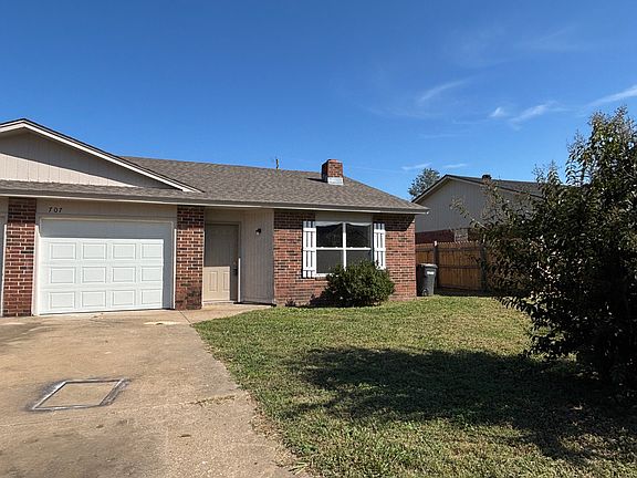 2nd image of 707 S 24th St