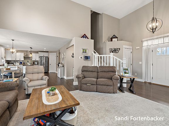 3rd image of 6635 Timberbrook Ct