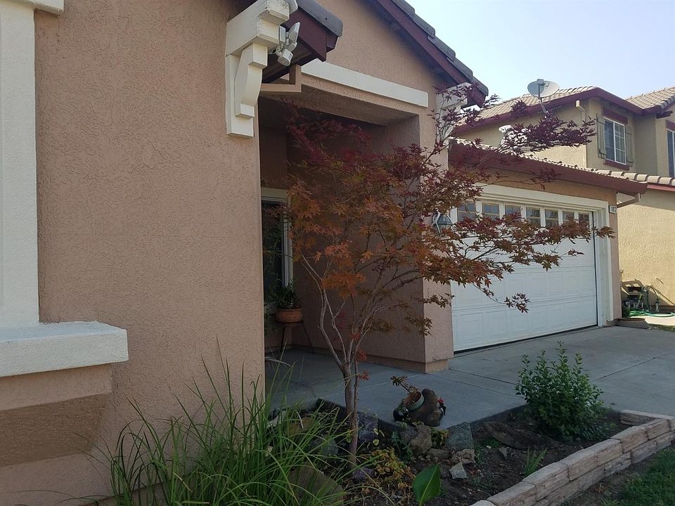 1st image of 1012 Morris Cir