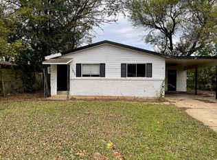 1303 Elsa Jane St, Bossier City, LA 71111