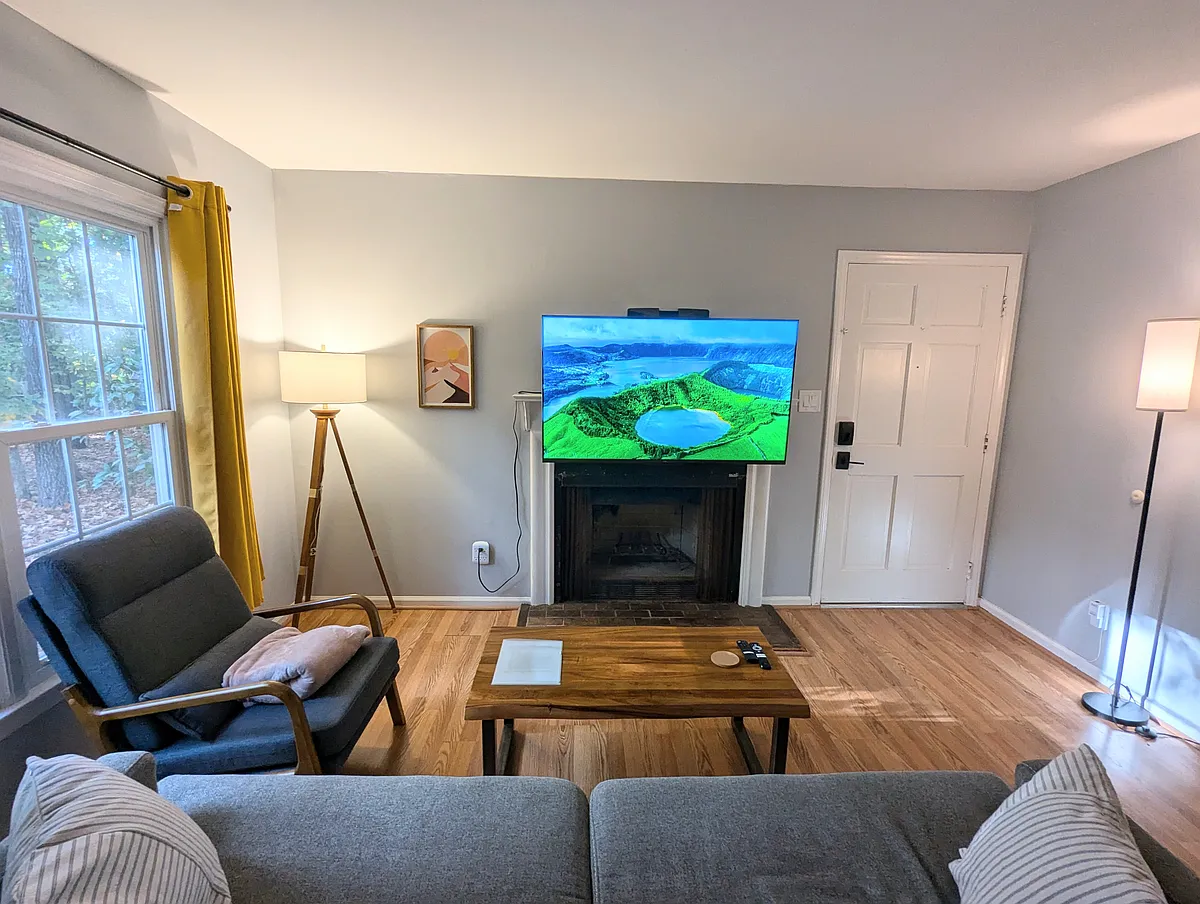 Building Photo - 805 Flintwood Ct